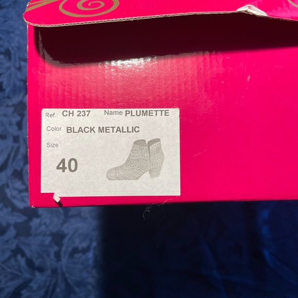 Chanii B Plumette size 40 Brand new - Picture 2 of 11